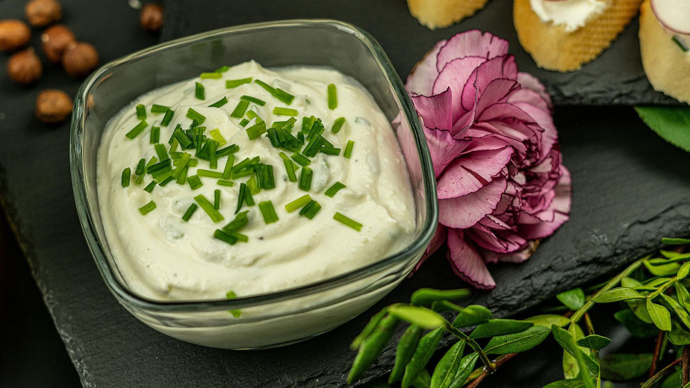 Deviled Egg Dip: The Easiest Party Snack You Can Make in Minutes